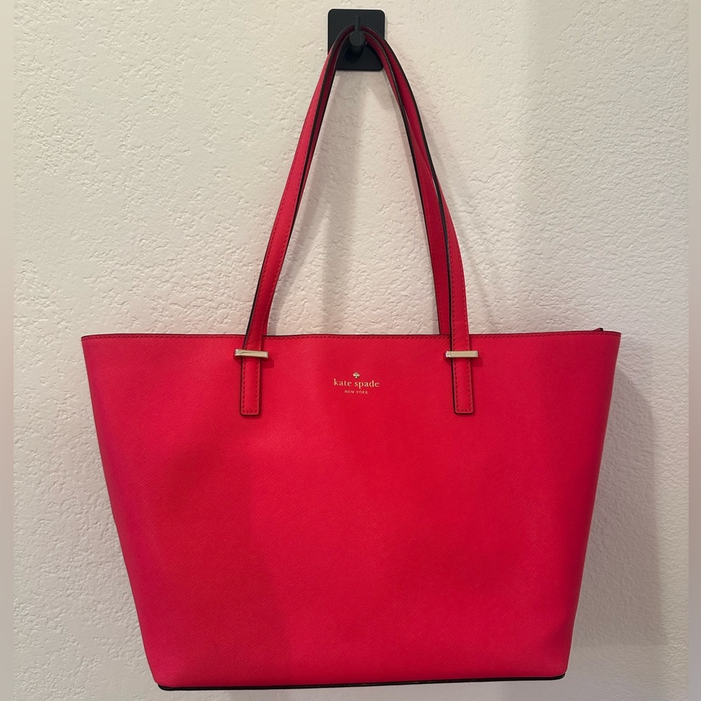 ♠️ Kate Spade New York Leather Tote ♠️